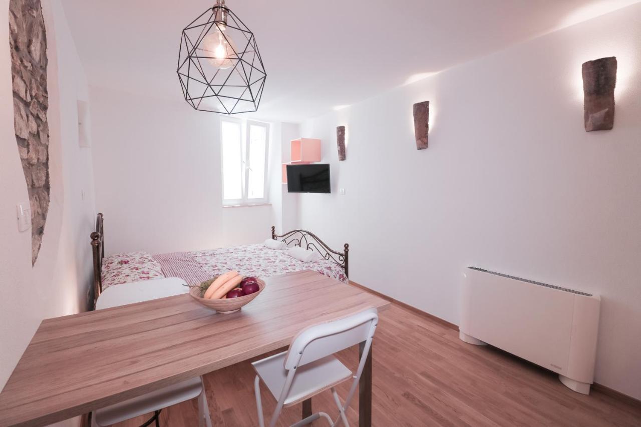 Apartments Pia ピラン エクステリア 写真